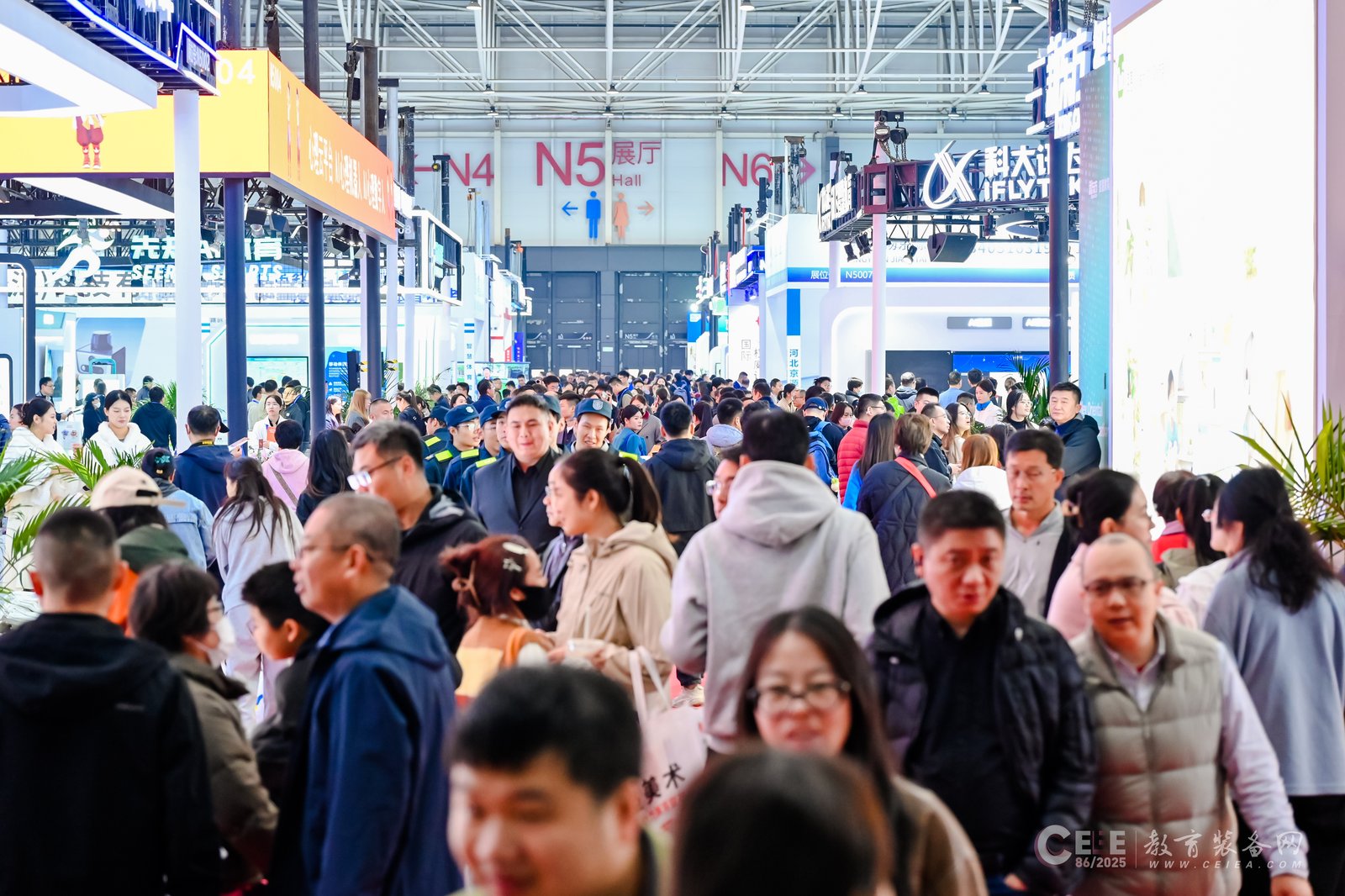 锚定十五五!第87届中国教装展落地成都,解锁人民满意教育新路径插图1 锚定十五五!第87届中国教装展落地成都,解锁人民满意教育新路径插图1